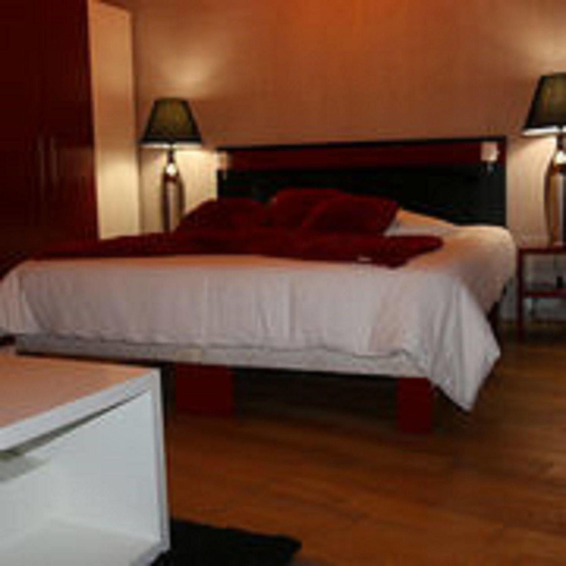 Marinha Hotel Gentilly Esterno foto